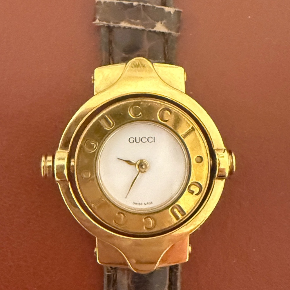 Authentic Gucci Gold Watch with Brown Leather Strap new battery